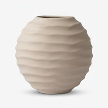 Shell Design Ceramic Flower Vase, Cream White Black Decorative Vase for Home Décor, Table Décor & Gifting