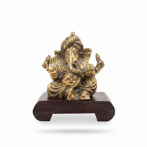 Premium Golden Lord Ganesha Idol | Decorative Ganpati Murti for Home, Mandir & Gifting